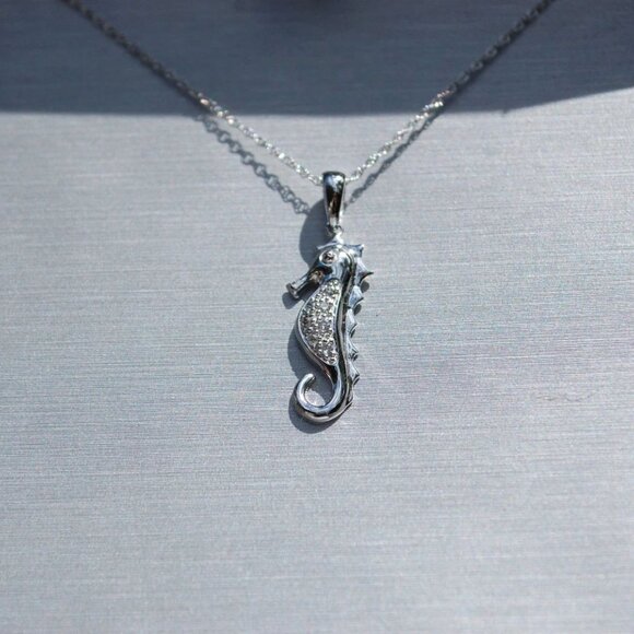 14k White Gold Diamond Accent Seahorse Pendant Necklace - Picture 4 of 10